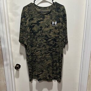 Under Armour Men's Green Camo Tee